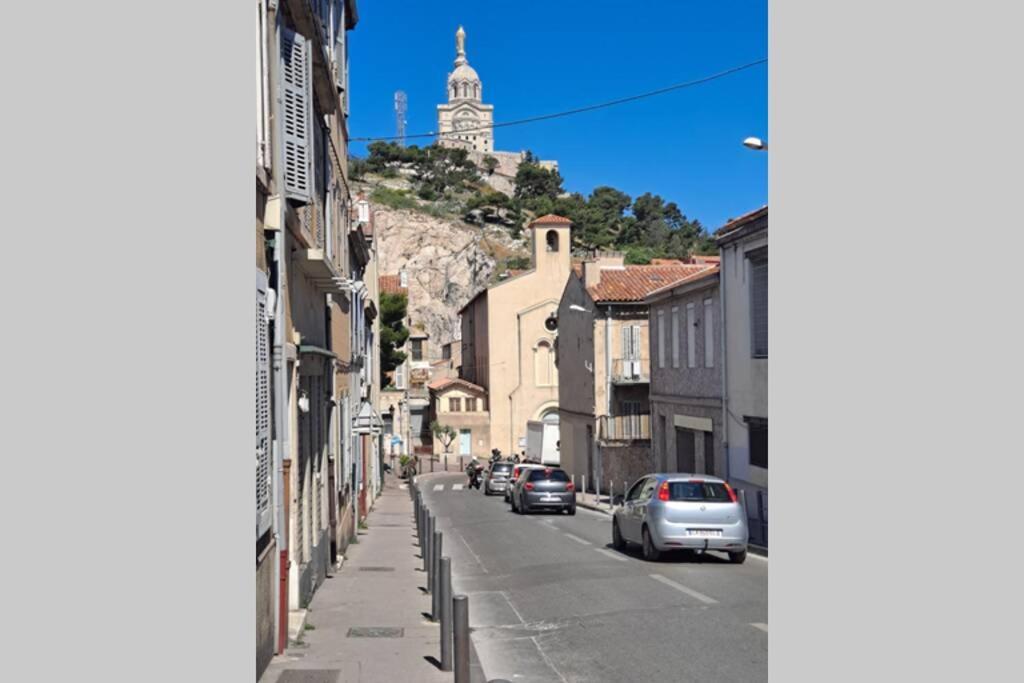 Studio A 10 Min A Pied Notre-Dame De La Garde Apartamento Marsella Exterior foto